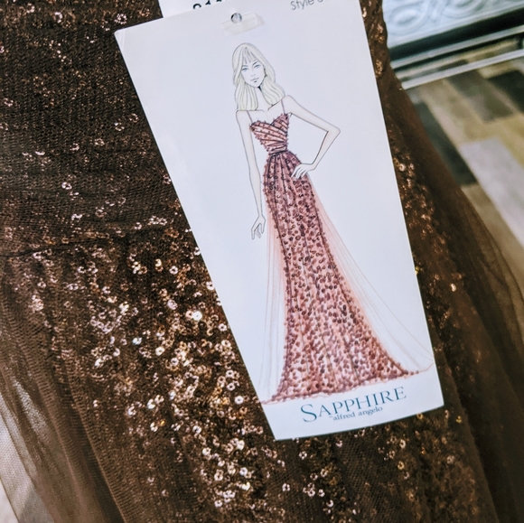 NWT Tulle Over Sequin Dress - Picture 3 of 4